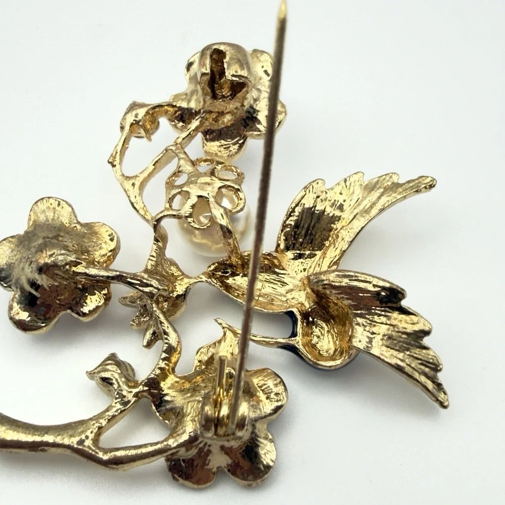 Hummingbird & Peacock Brooch Set Gold Tone Rhinestone Enamel Bird Pins